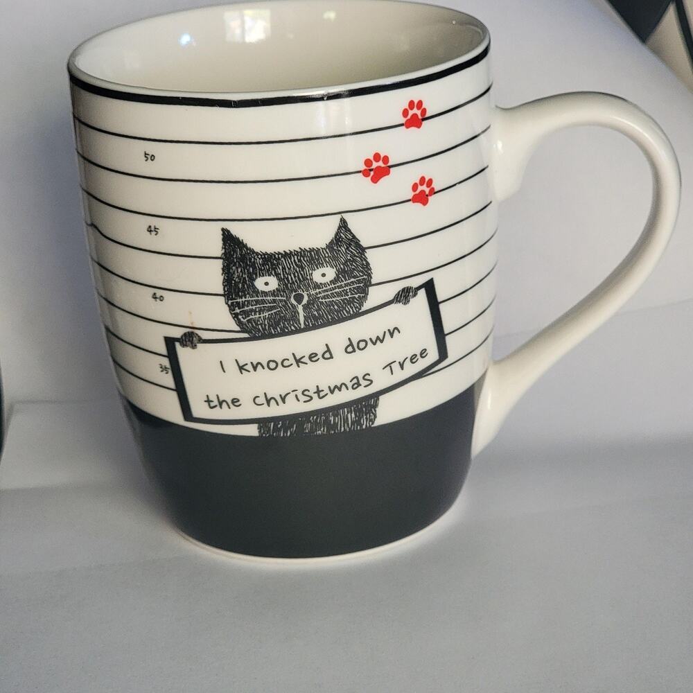 Hazel & Co. Coffee Mug Unisex Medium White Ceramic & Porcelain Christmas Cat
